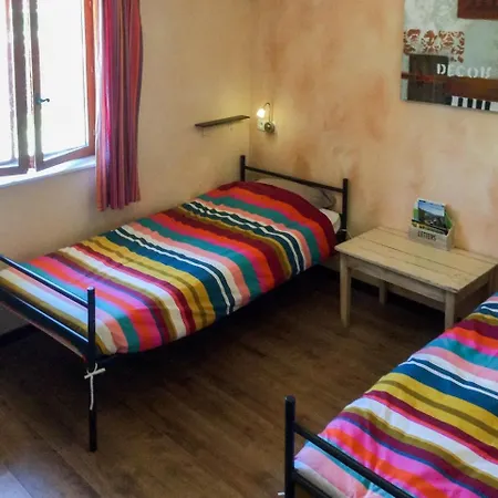 Spacious Holiday With Swimming Pool In Сasa de vacaciones