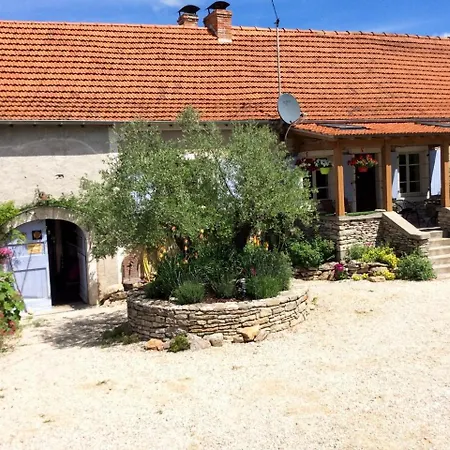 Сasa de vacaciones Spacious Holiday With Swimming Pool In *