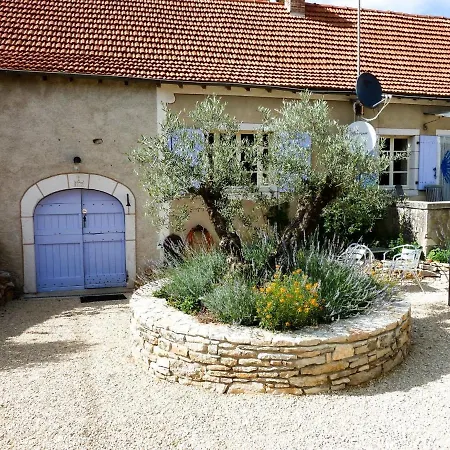 Сasa de vacaciones Spacious Holiday With Swimming Pool In